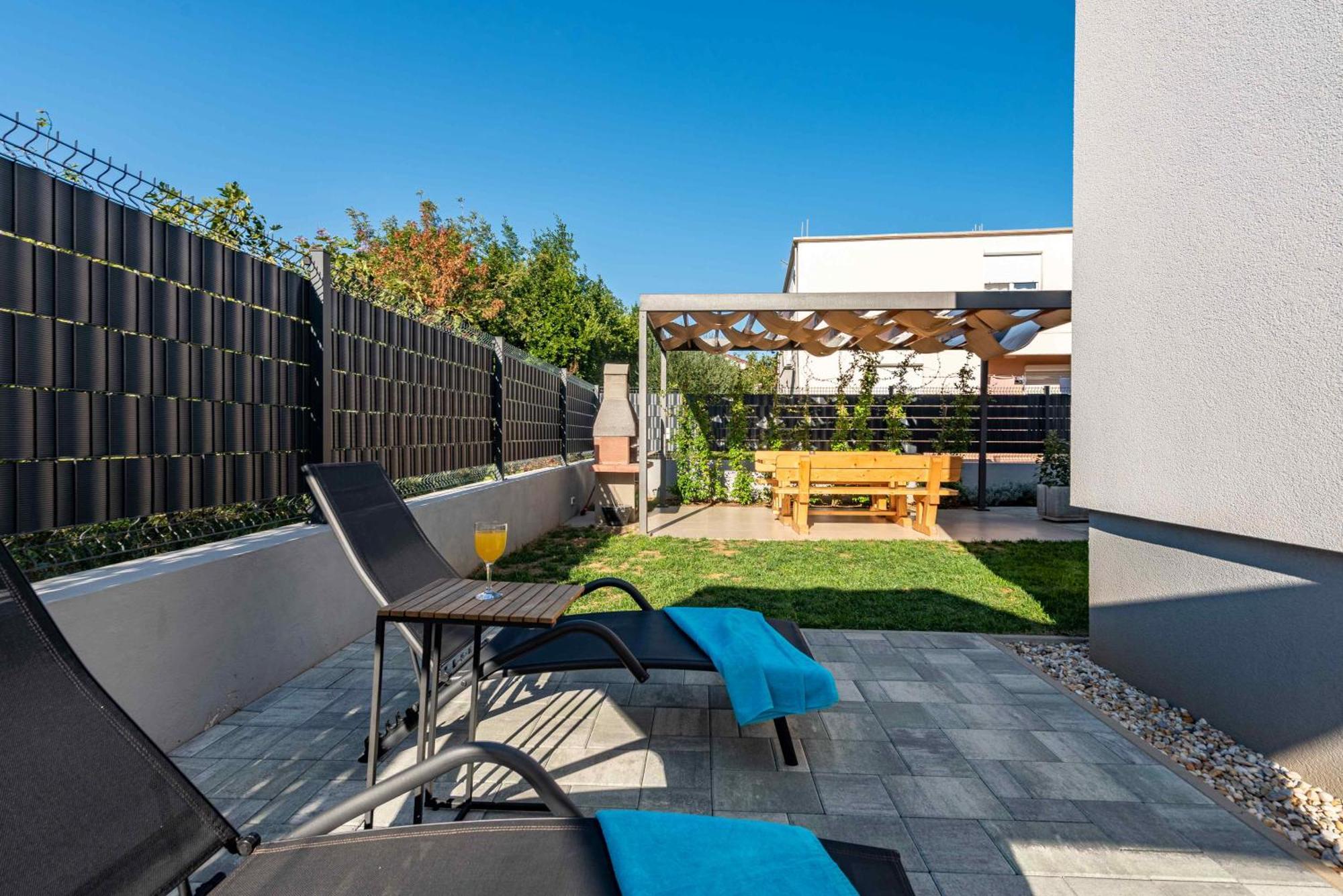 Apartmani Diva Zadar Bagian luar foto
